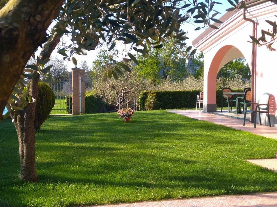 Hotel La Rossola Resort & Natura Бонассола Экстерьер фото